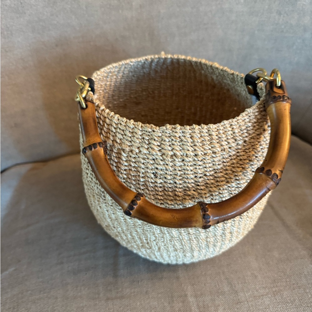 Clare V pot de Miel honeypot bag with bamboo handle